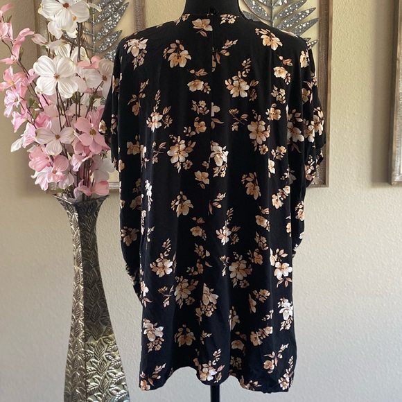 Forever21 kimono - Picture 4 of 5